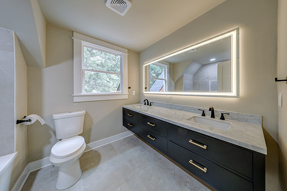 10015 Johnson Dr 029