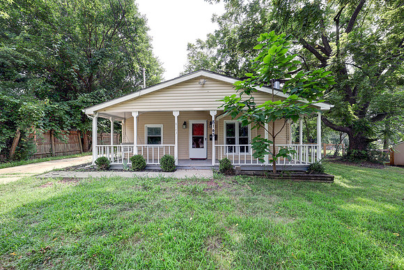 8143 Ditzler Ave 002