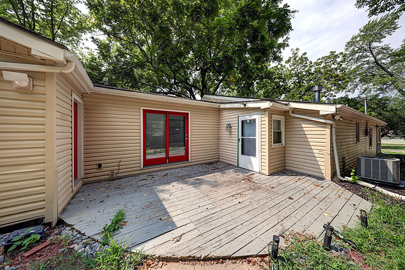 8143 Ditzler Ave 005