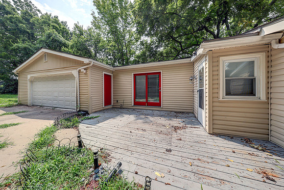 8143 Ditzler Ave 009