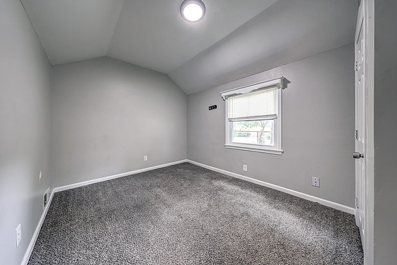 8143 Ditzler Ave 014
