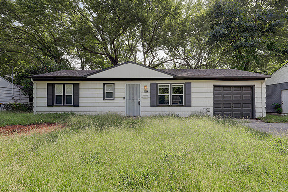 11303 Donnelly Ave 001