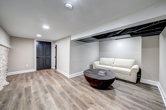 4812 Mercier St 016