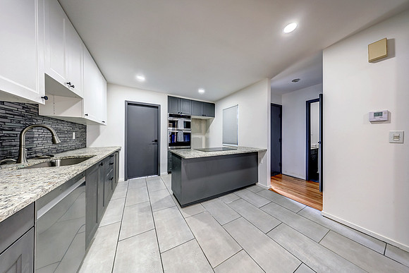 8588 W 108th Pl 008