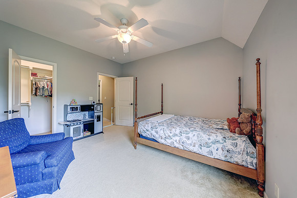 16105 Barton St 026