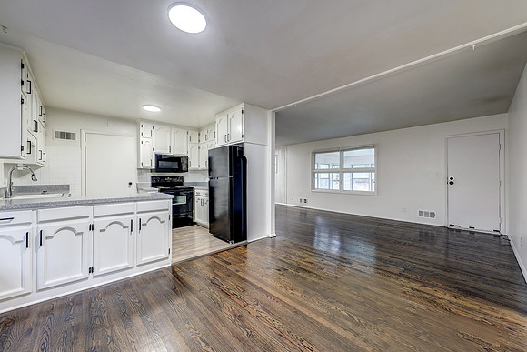 7506 E 111th Terr 004