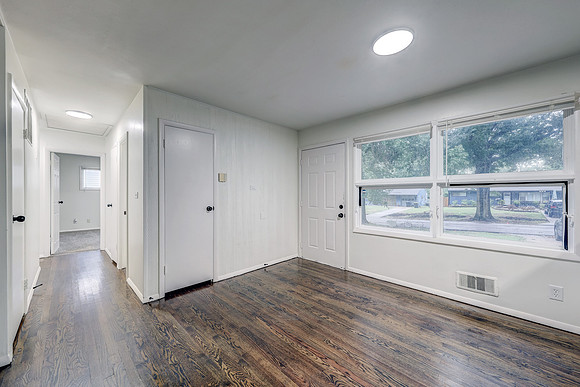 7506 E 111th Terr 009