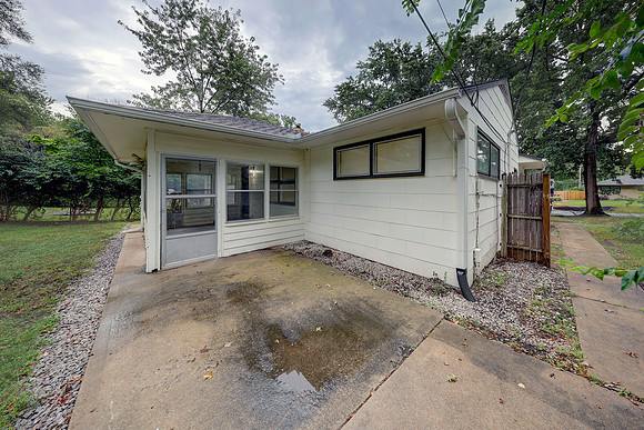 7506 E 111th Terr 017