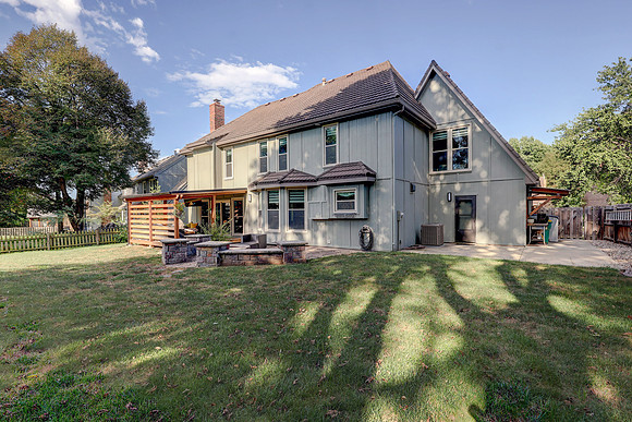 12317 Walmer St 011