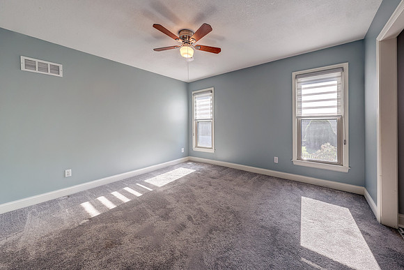 12317 Walmer St 029