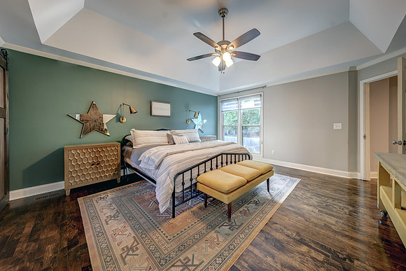 12317 Walmer St 035
