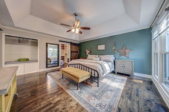 12317 Walmer St 034