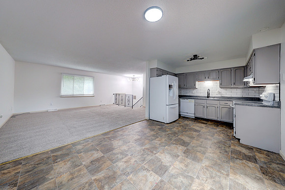 407 SE Moreland School Rd 036
