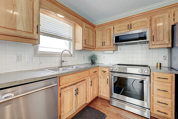 21475 W 121st 016