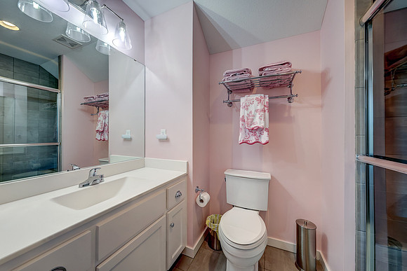 9206 W 177th Ter 045