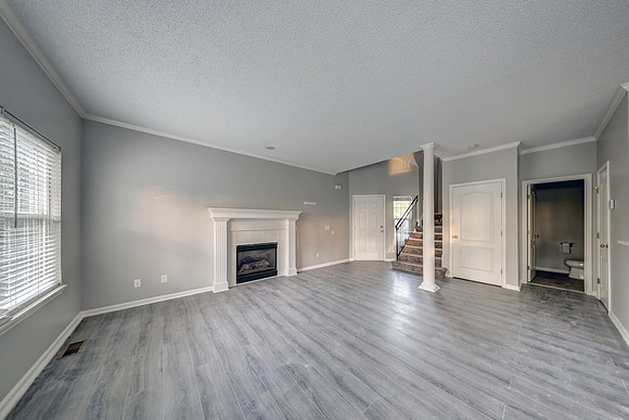 15928 W 91st Ter 010