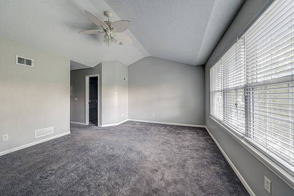 15928 W 91st Ter 017
