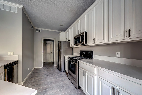 15928 W 91st Ter 008