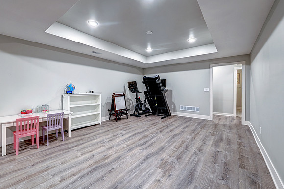 9206 W 177th Ter 054