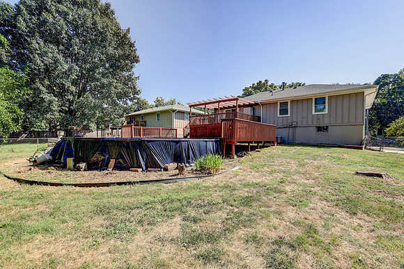 407 SE Moreland School Rd 008