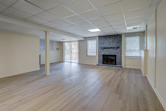 8036 Monrovia St 038