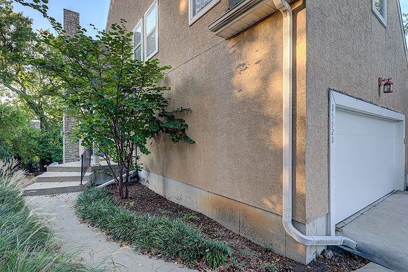 15928 W 91st Ter 001