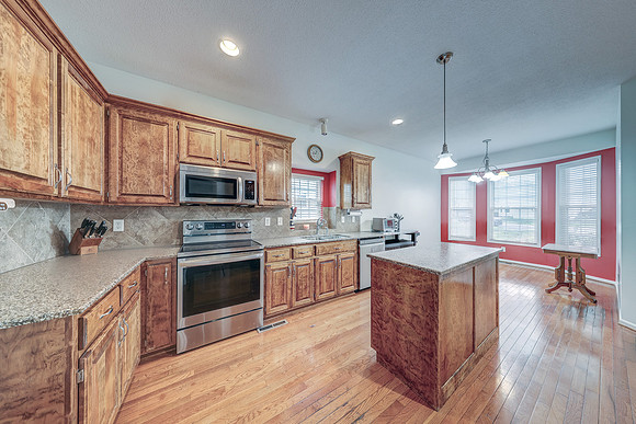 1516 NW Primrose 006