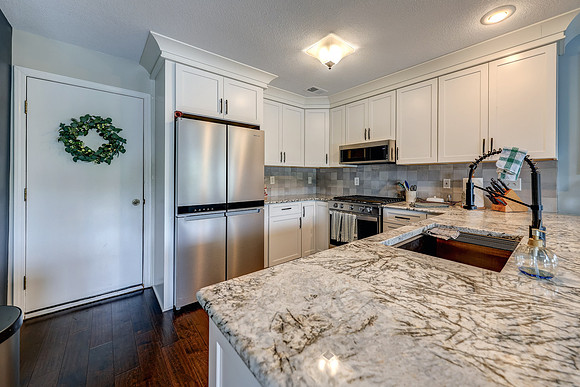 1616 N Hunter Dr 007