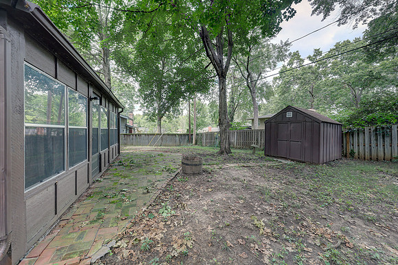 5916 W 78th St 005