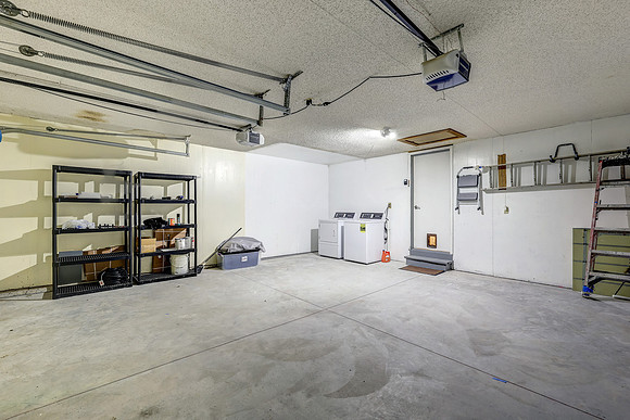 8036 Monrovia St 016