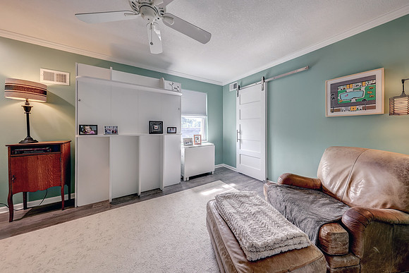 7615 Johnson Dr 030