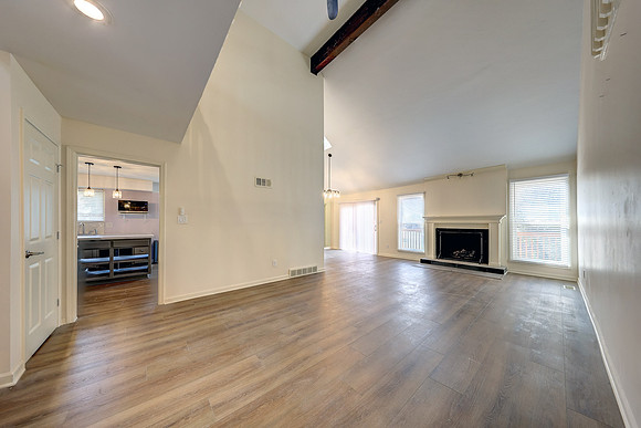 8036 Monrovia St 008
