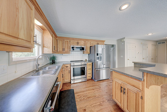 21475 W 121st 020