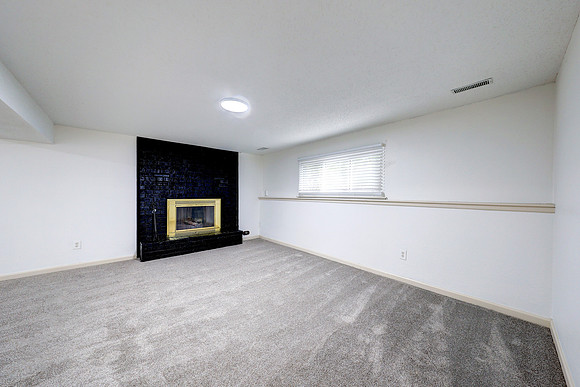 407 SE Moreland School Rd 041