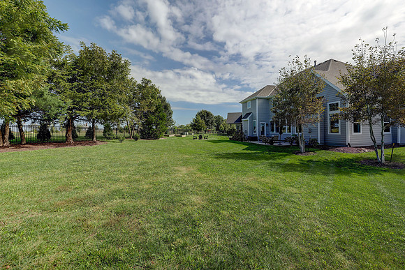 9206 W 177th Ter 009
