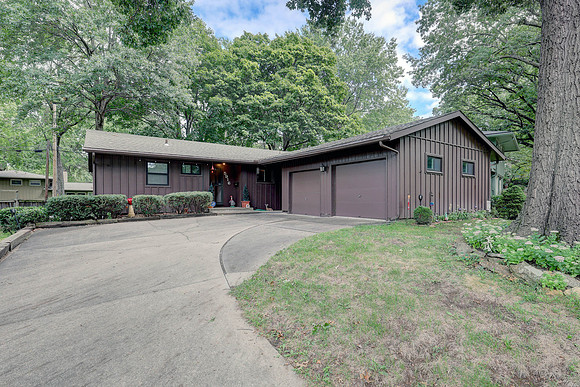 5916 W 78th St 001