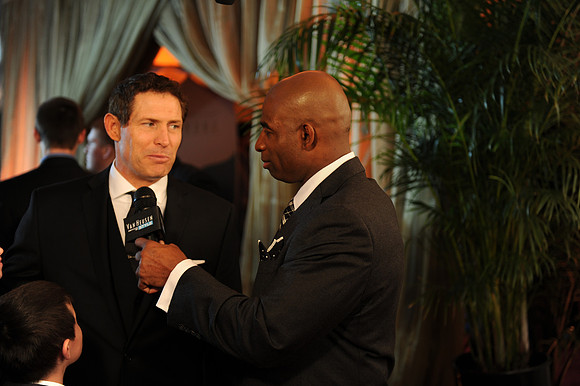 NFLHonorsAward_118