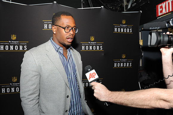 NFLHonorsAward_136