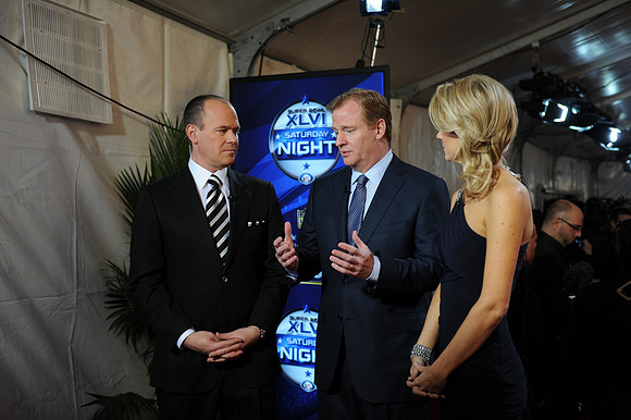 NFLHonorsAward_080