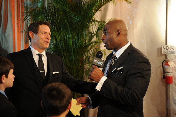 NFLHonorsAward_124