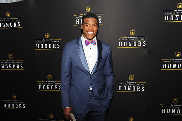 NFLHonorsAward_131