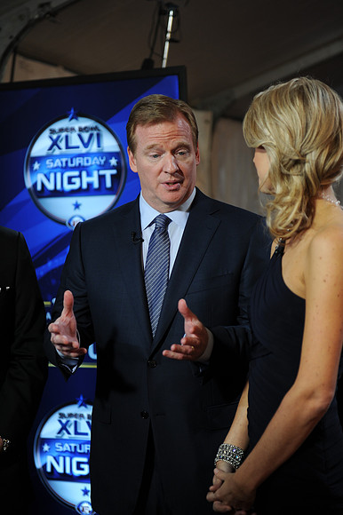 NFLHonorsAward_071