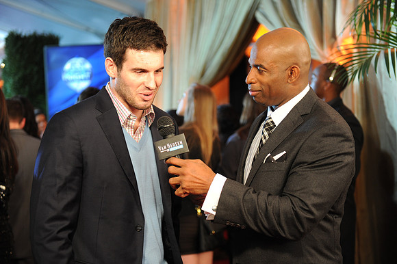 NFLHonorsAward_022