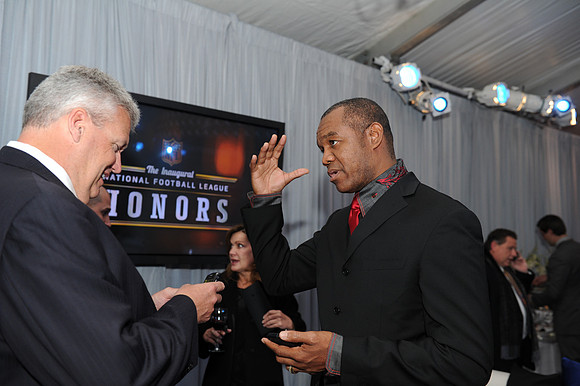 NFLHonorsAward_025