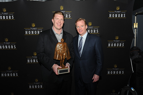 NFLHonorsAward_187