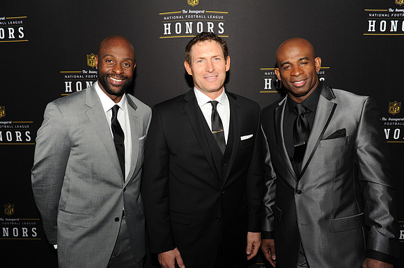 NFLHonorsAward_171