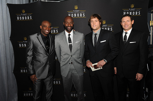 NFLHonorsAward_175