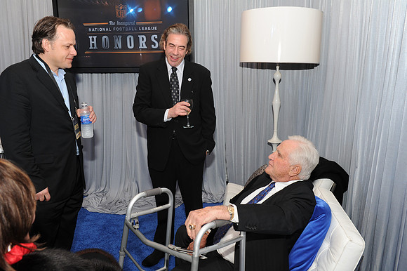 NFLHonorsAward_014
